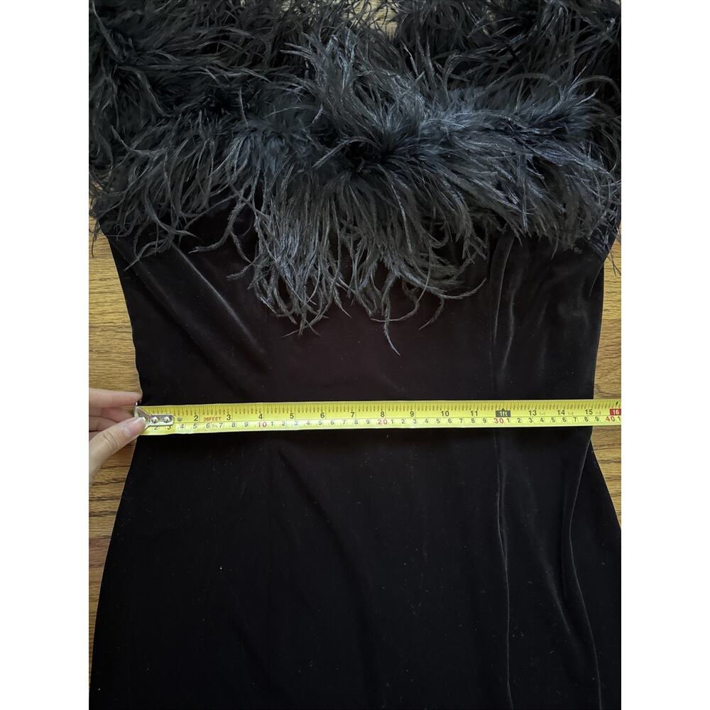 Bari Jay Black Faux-Feather Off-the-Shoulder Gown with Front Slit Size 13-14 C26 - Picture 8 of 12